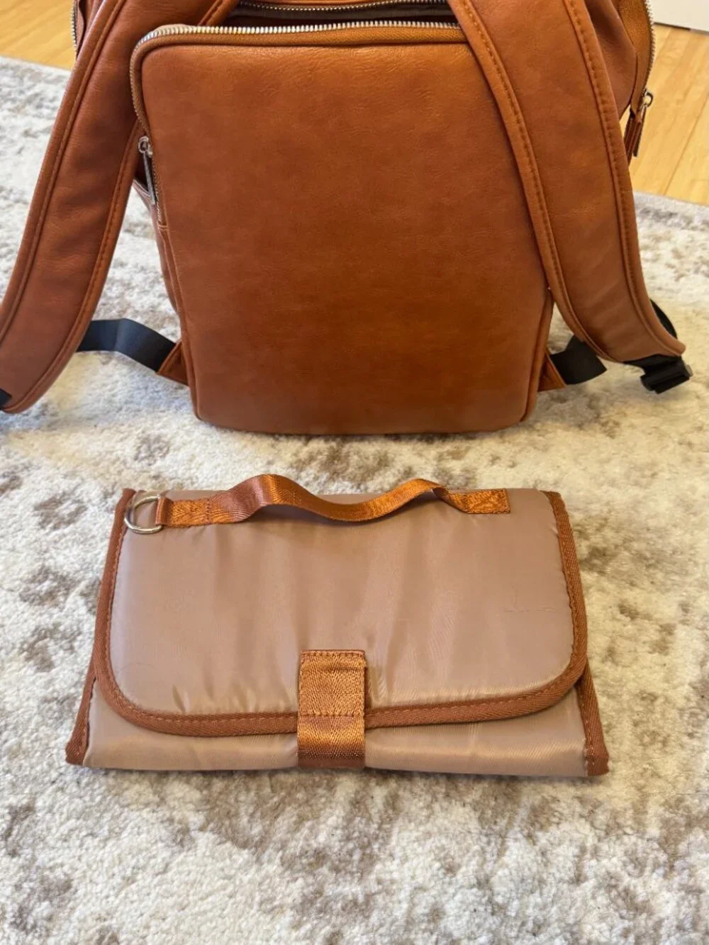 Upper New York La Madison Dayflow Ultimate 3 in 1 Diaper Bag